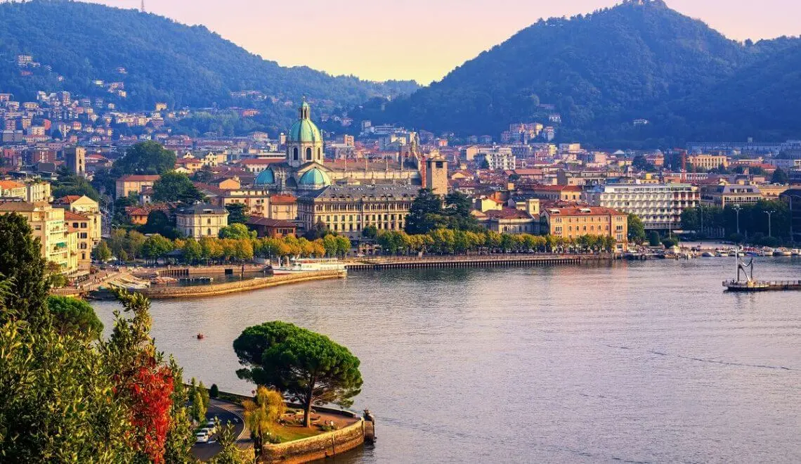 como luggage storage